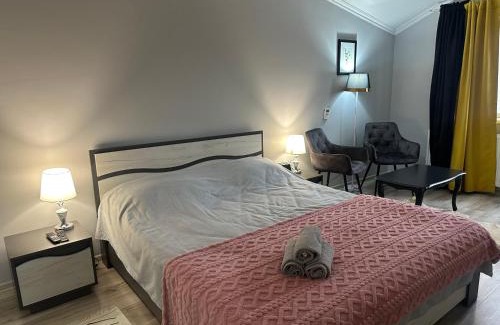 Causeni Apartment | Discover Comfort at Ștefan House - Child-Friendly Retreat