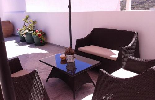 Sikinos Apartment | Top-Rated Stegadi Apartments in Scenic Sikinos