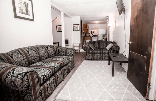 Tuskegee House | Experience Comfort at Stegall Manor Estates with Great Amenities