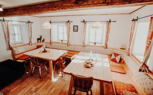 Hinterstoder Ski Chalet | Discover Stegerhütte: Oceanfront Stay with Pool & Pets Allowed