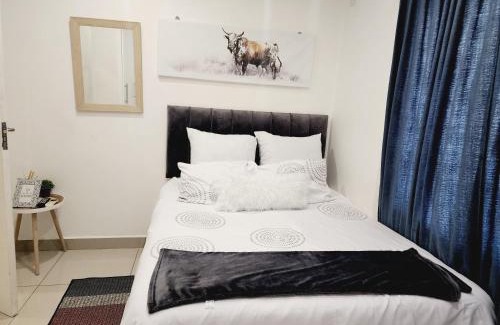 Maun House | Stegor holiday home