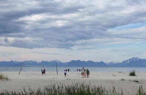 Rossoya House | Discover Steigen Lodge Villa Vaag: Family-Friendly Retreat
