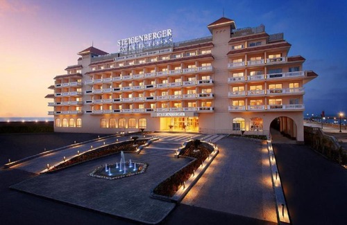 Ras El Bar Hotel | Elegant Steigenberger Hotel El Lessan with Oceanfront Pool