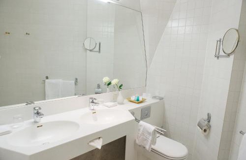 Königswinter Hotel | Elegant Steigenberger ICON Grandhotel & Spa Petersberg Stay