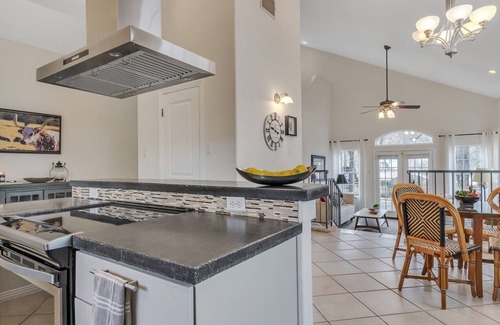 Lake Austin Village House | Unwind at Lake Austin Getaway - Guest Rated 9.8/10