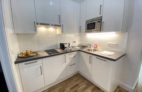 Leopoldstadt Apartment | Top-Rated Steiner Residences Vienna with Family-Friendly Amenities