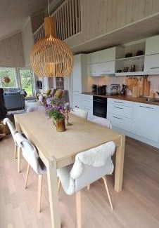 Al House | Relax at Steinstølen - Cozy Cabin with Scenic Views