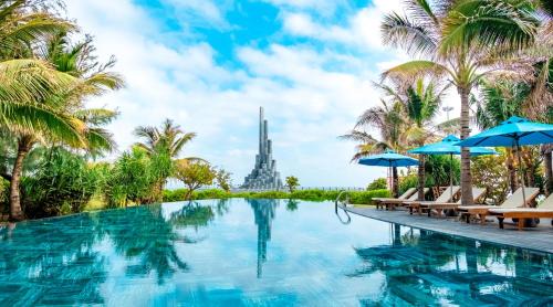 Tuy Hoa Resort | Exquisite Stelia Beach Resort with Oceanfront Amenities