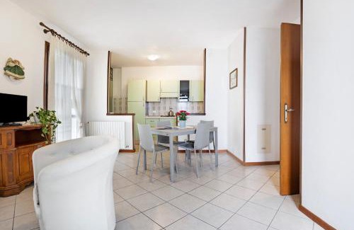Gardola Apartment | Stella del Garda 1: Balcony Retreat with Top Guest Ratings