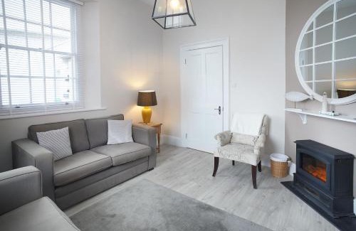 Llantwit Major House | Pet-Friendly Retreat at Stella: Your Ideal Getaway Awaits