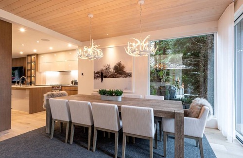 Nicklaus North Ski Chalet | Experience Stellar Jay Chalet near Nicklaus North Golf Course