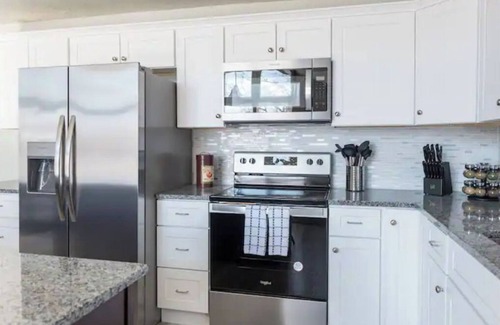 Sandy House | Exceptional Sandy Getaway for Big Groups - Rated 9.8/10