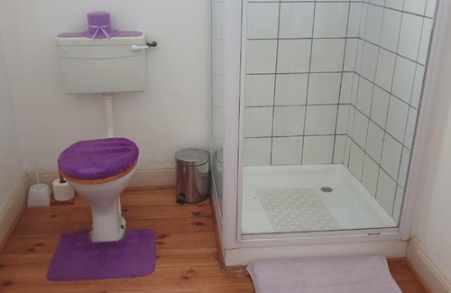 Graaff-Reinet House | Pet-Friendly Stemar Self Catering with Family Amenities
