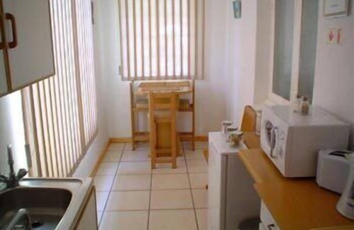 Graaff-Reinet Apartment | Discover Stemar Self Catering Guest House with Family Amenities