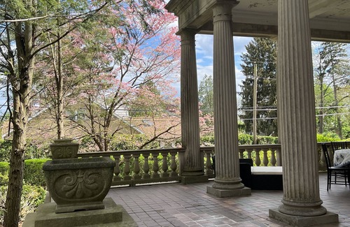 Catasauqua House | Experience History at Dery Mansion: A Guest Favorite Stay