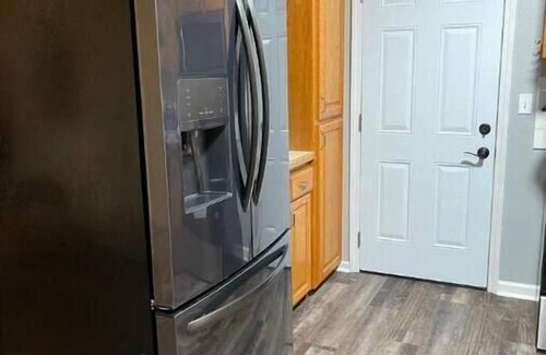 Ozark House | Experience Tranquil Brookshire: Pet-Friendly & Breakfast Included