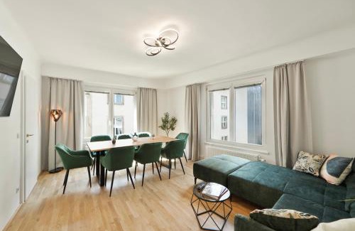 Innere Stadt Apartment | Remarkable Stephansdom View Apartment with Self-Checkin