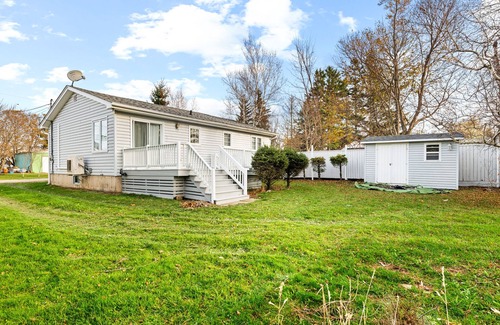Pointe-du-Chene House | Ideal Family Getaway Steps from Parlee Beach - Pet Friendly