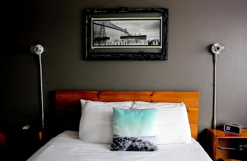 Long Beach Hotel | Ideal Getaway Near Long Beach Peninsula with Indoor Pool