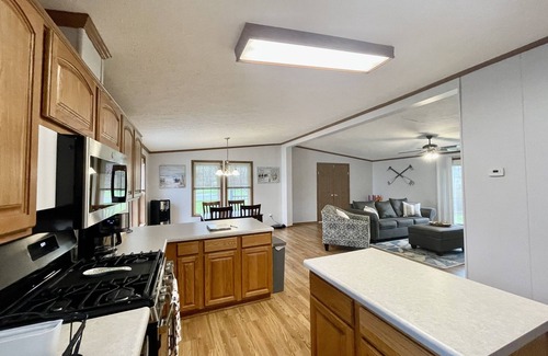 Sister Lakes Cottage | Convenient Getaway Steps from Magician Lake, Rated 9.6
