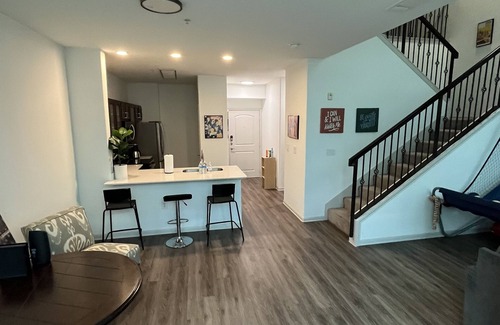 Frisco Apartment | Convenient Stay Steps from StoneBriar Mall in Frisco