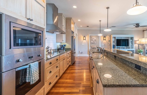 Seacrest Condo | Beachside Penthouse with Rooftop Pool and Gulf Views