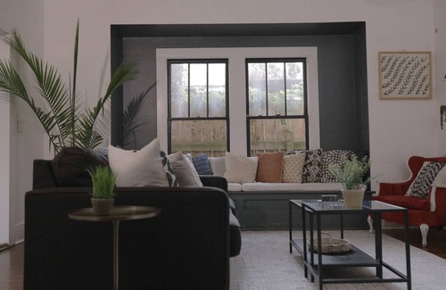 Freetown - Port Rico House | Convenient Stay Near Live Music Venues with Family Amenities
