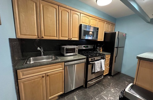 Turtle Bay House | Prime Location Near Rockefeller Center and Times Square