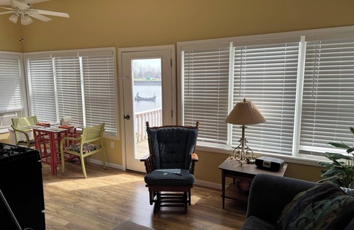 Oscoda Cottage | Riverview Cottage: Family-Friendly Getaway Near Au Sable