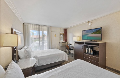 Laguna Beach Hotel | Relaxing Retreat near Beaches, Shops & Restaurants
