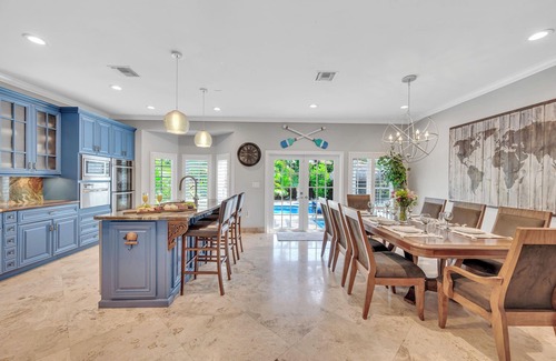Birch Park Finger Streets House | Beachside Retreat with Heated Pool & Oceanfront Views