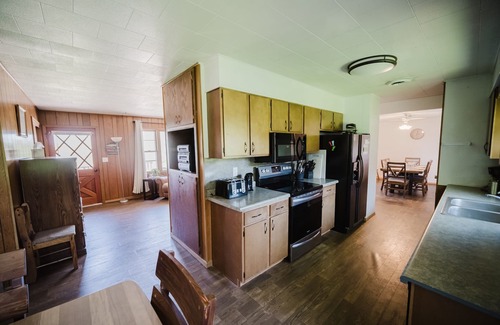 Chamberlain House | Family-Friendly Retreat with Lake Views & Firepit Fun