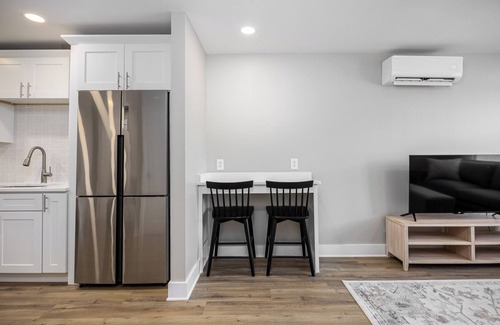 Hillsboro West End House | Steps from Vanderbilt | The Nomad #12