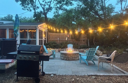 Campground Landing Cottage | Prime Location at Campground Beach: Oceanfront Bliss & More
