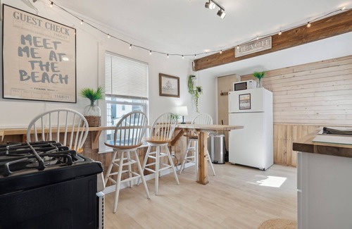 Hampton House | Beachside Retreat with Fireplace and Ocean View at Pat's Porch