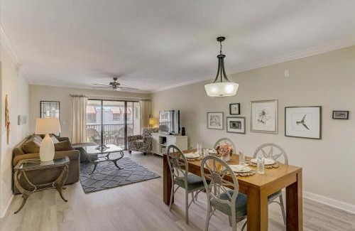 Bradenton Beach Apartment | Beachside Retreat with Pool and Ocean View Amenities
