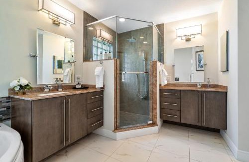 Singer Island House | Beachside Retreat with Chef's Kitchen and Private Lanai