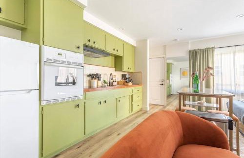El Porto Apartment | Beachside Retreat in Manhattan with Patio & Parking!