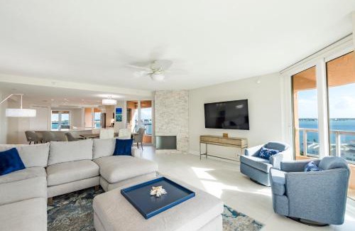 Sand Key House | Beachfront Resort with Pool & Hot Tub - 4-Star Gem!