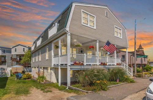 Salisbury Beach Apartment | Steps to Beach Salisbury Shore House #2 AC