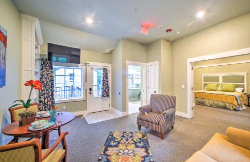 Downtown Branson House | Inviting Downtown Branson Cottage with Pool & Spa Access