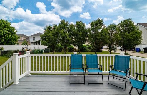 Hough House | Family-Friendly Retreat Near CLE Clinic - Pet Welcome!
