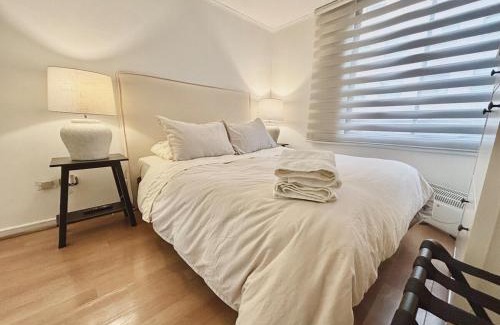 Santiago Apartment | Steps to Costanera Center & Metro