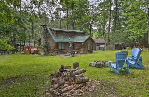 Tafton House | Top-Rated Tafton Cottage: Fire Pit & Grill by the Lake