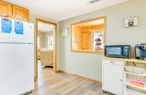 Harrison Cabin | Steps to Long Lake: Cabin w/Patio in Harrison!