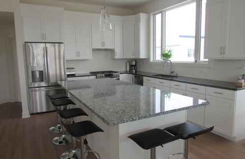 Harvey Cedars House | Coastal Retreat: 6-Bedroom House Steps from the Ocean