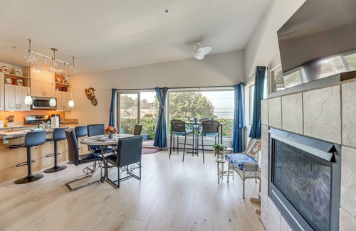 Depoe Bay Apartment | Steps to Pirate Cove: Oregon Coast Condo w/View