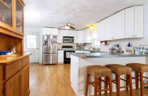 Eastward Look House | Ocean View Retreat Just Steps from Scarborough Beach