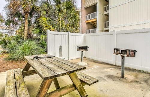 Myrtle Beach Apartment | Beachfront Condo with Pool Access Near the Pier