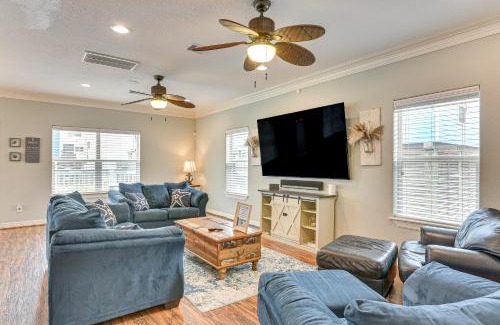 Surfside Beach House | Group Getaway: Gulf Retreat Near Surfside Beach